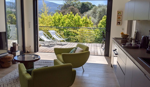 Agosta Plage Relax & Sérénité Modern, self-contained apartment with 50m² terrace