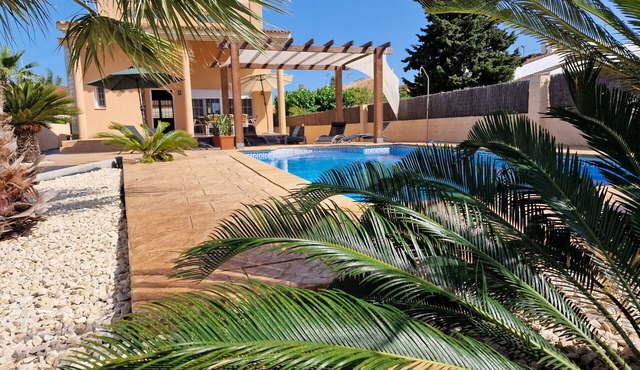 "Agostino"@MARISOL: 300m to the beach, private pool, air conditioning, WLAN, dog beach.
