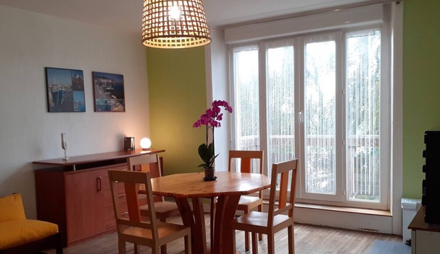 Agréable Appartement Dans Résidence Avec Jardin Très Proche des Commodités