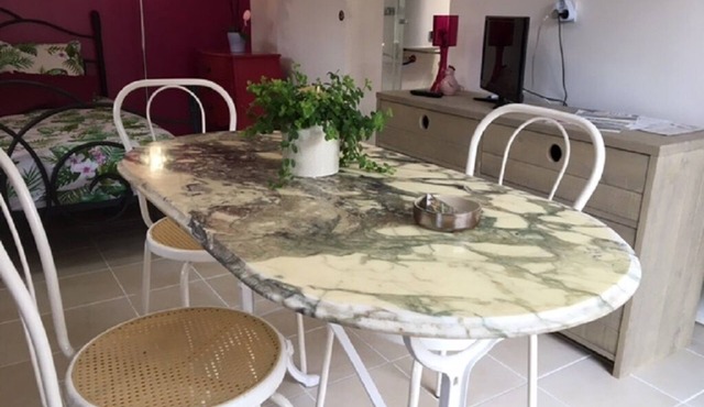 Agréable Chalet a la Campagne Avec SPA Privatisé