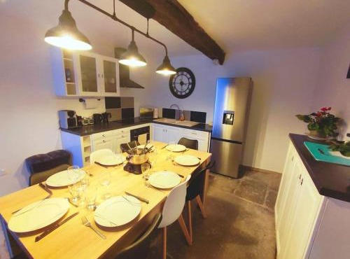 Agréable maison 8 personnes WIFI et clim