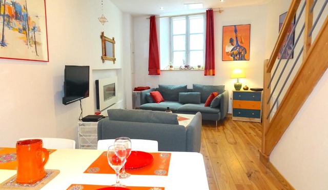 Agréable maison au centre historique de Foix avec garage