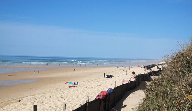 Agréable pavillon avec une chambre + mezzanine (147)