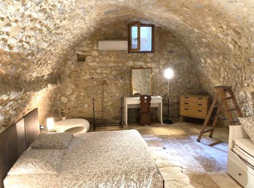 Agréable T2 calme centre-ville d'Annot