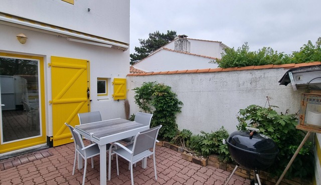 Agréable Maison Située à 600 m de la Plage, Dans un Écrin de Verdure