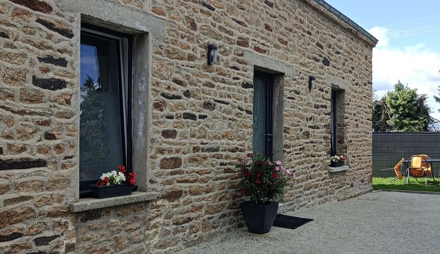 Agréable Maison à la Campagne Proche de la Ville