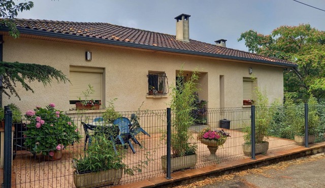 Agréable Maison Toute Équipée Classée 3 à Durfort Lacapelette