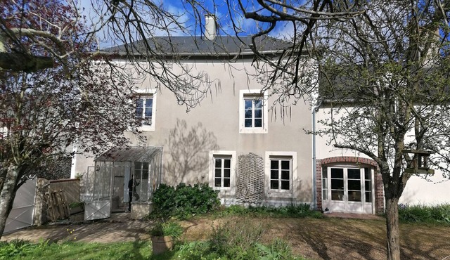 Agréable Maison Dans Belle Cité de Caractère