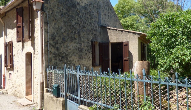 Agréable Maison de Village Près D'une Rivière