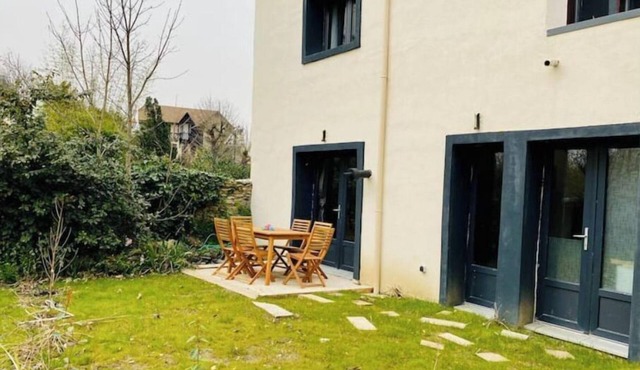 Agréable Maison Avec Poêle à Granules et Clim