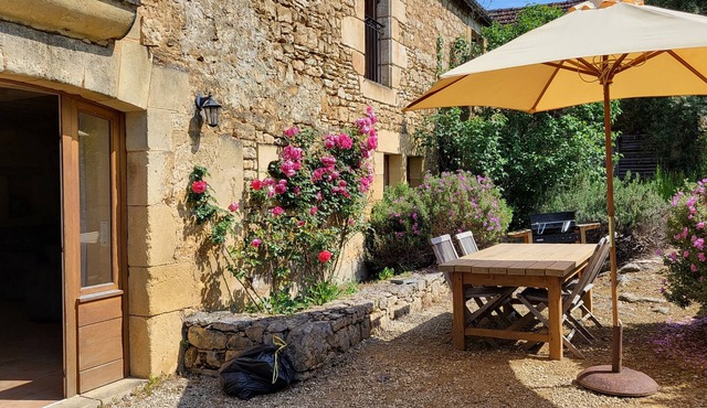 Agréable Maison en Pierres, à Quelques Minutes des Châteaux