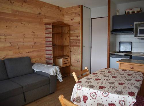 Agréable studio cabine à Font-Romeu, confort 4 personnes, lumière plein sud - FR-1-580-149