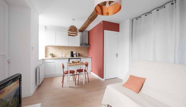 Agréable Studio Cosy Entièrement Rénové