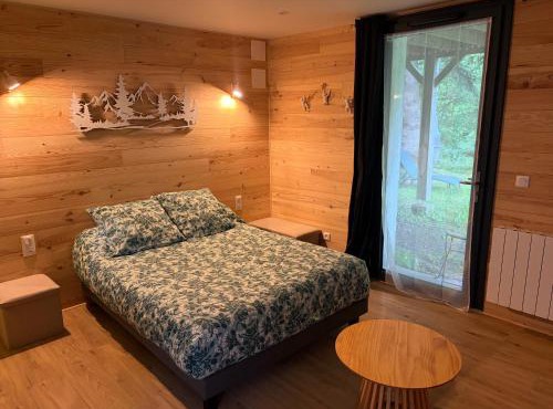 Agréable studio en bord de rivière