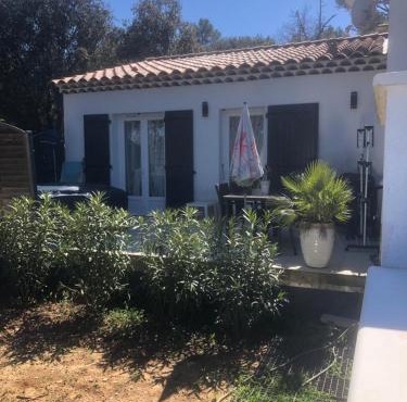 Agréable T2 au calme avec jacuzzi et jardin