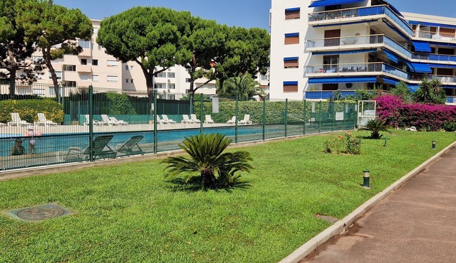 Agréable T2 Climatisé, Accès Piscine Privée, 6eme Avec Ascenseur, vue mer à 50 m