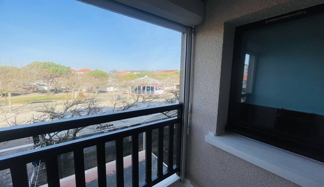 AGREABLE T2 AVEC LOGGIA COEUR DE LA STATION (220)