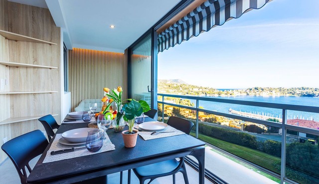 Agrianthe Palmiers AP4380 By Riviera Holiday Homes