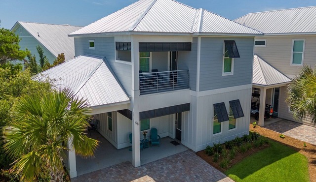 Ahoy Matey ~ Beach House -5 Bed - 4.5 Bath - Sleeps 14 - Gated Community