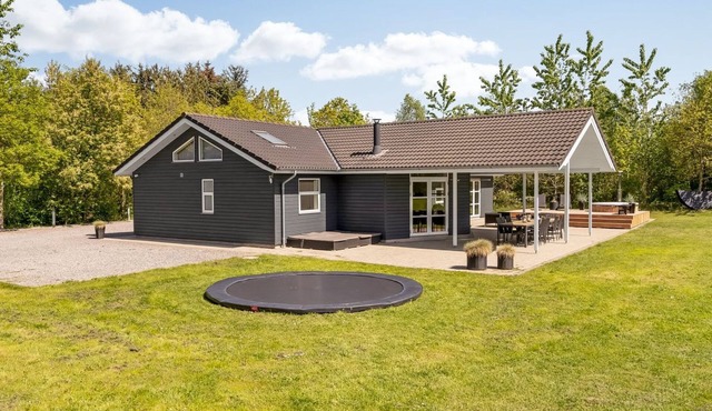 "Ahto" - 600m to the fjord by Interhome