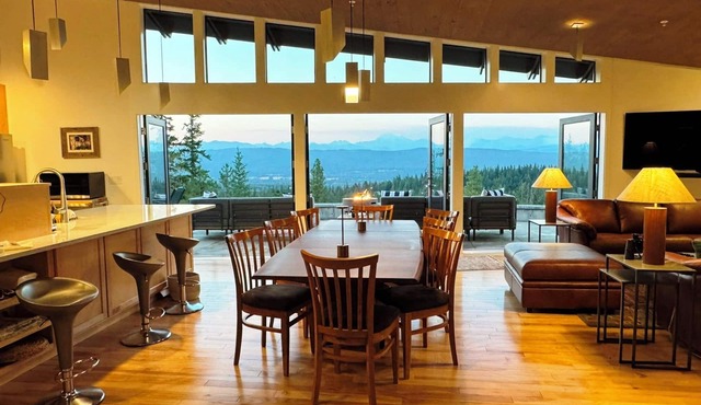 AIA-Honored Mountain Retreat · Modern 3BR Design Home with Big Views