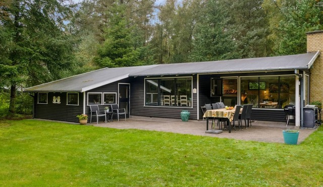 "Aiko" - 375m from the sea by Interhome