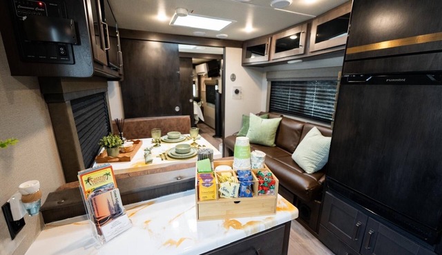 Aileen Camping Space