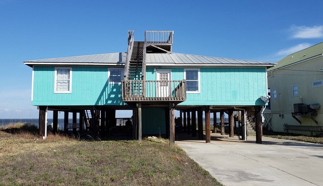 "AIN'T LIFE GRAND"-KAYAKS, GOLF CART, PRIVATE BEACH, CRAB TRAPS!