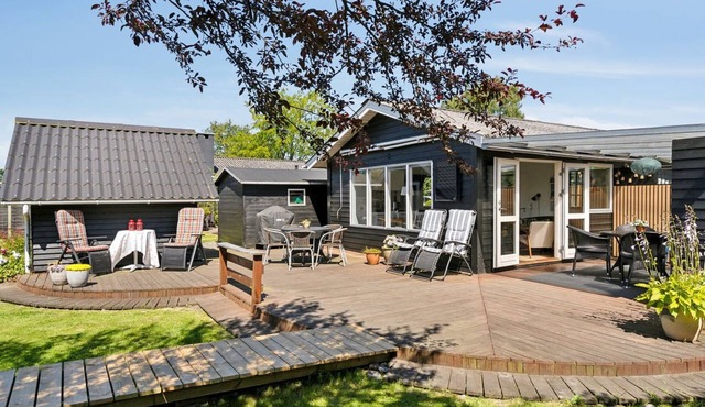 "Ainikki" - 200m from the sea by Interhome