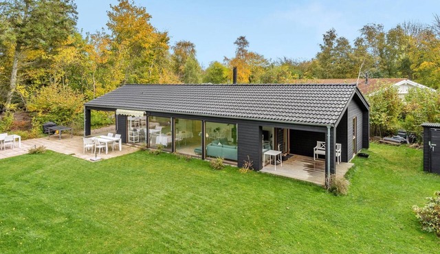 "Aino" - 1km from the sea by Interhome