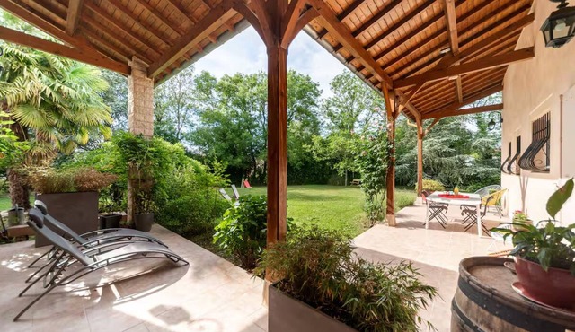 Air-conditioned cottage in the countryside, ideal for families! 5 min from Tournus