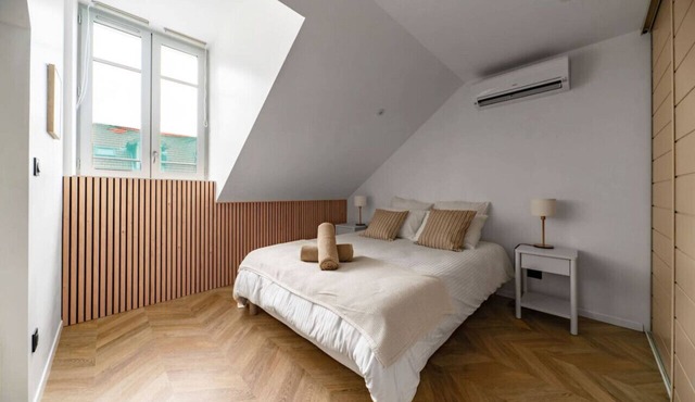 Air-cond and designer apartment