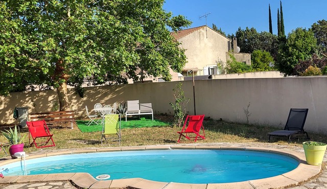 Air-conditioned family home + swimming pool, in the heart of Provence, pets welcome
