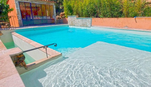 Air-conditioned holiday home with private pool