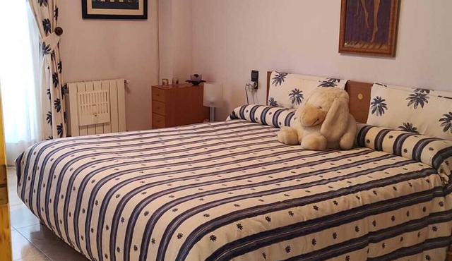 Air-conditioned terraced house 100 meters from the sea.