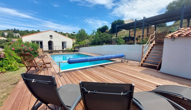 Air-conditioned house, swimming pool, wifi 7 people +/- 1 baby