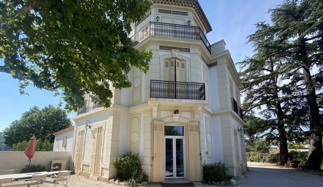 Air-conditioned Maison de Maître in a bucolic setting - private swimming pool