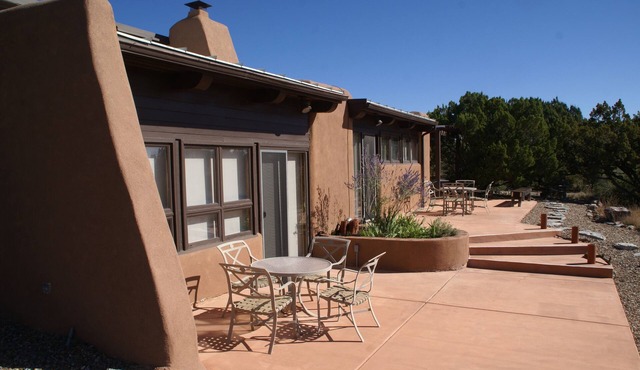 Air Conditioned Adobe Home, livable summers at 6000', very private