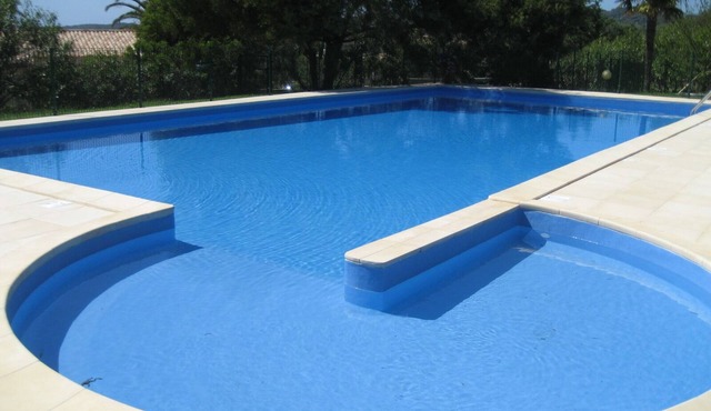 Air-conditioned apartment with sea view, in a residence in the heart of a 3-hectare park