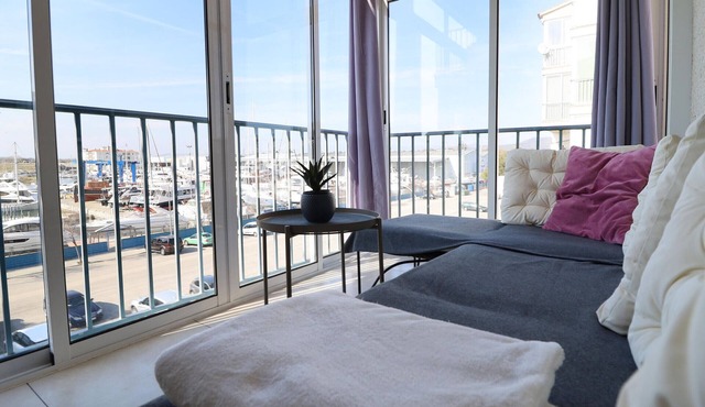 Air-Conditioned Apartment with Elevator in Santa Margarita