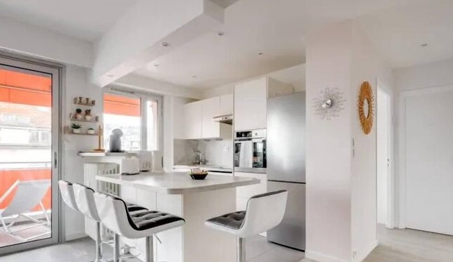 Air-conditioned apartment in the Libération district