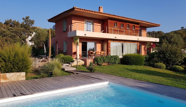 Air-conditioned architect-designed villa-private pool-bocce court-SUMMER PROMO 10%.