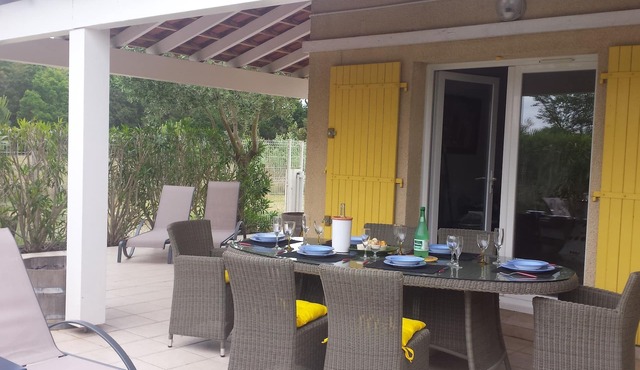 Air-Conditioned Beach Villa with Shared Pool