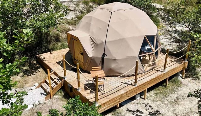 Air-conditioned Dome & Balneotherapy