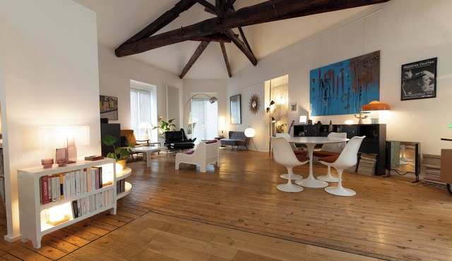 Air-conditioned duplex loft in the heart of Bordeaux