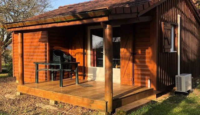Air-conditioned Forest Chalets (30m²) sleeps 4