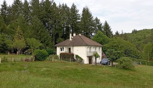 Air-conditioned house in the heart of the Limousin Mountains in COMPREIGNAC