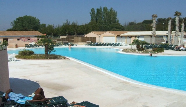 Air-conditioned house by the sea. PLAY AREAS INCLUDED APRIL TO SEPTEMBER.