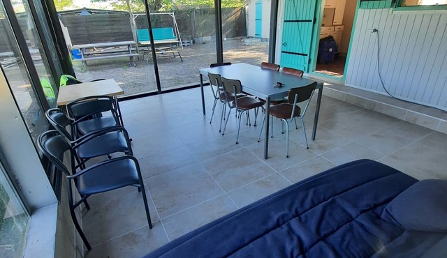 Air-conditioned house +garden +beach