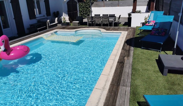 Air-conditioned house with heated pool and retractable dome located in Anglet